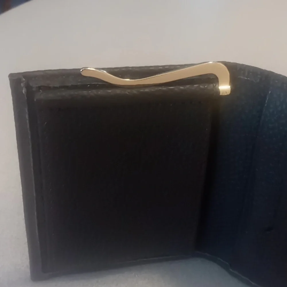 Dooney & Bourke Brown Tmoro Italian Pebbled Leather Multifunction Money Clip NWT
